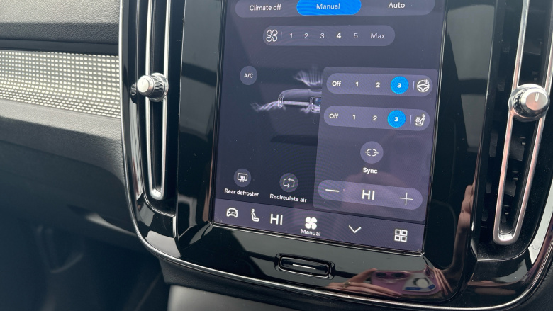 Volvo XC40 2.0 B4P Ultimate Dark 5dr Auto Petrol Estate